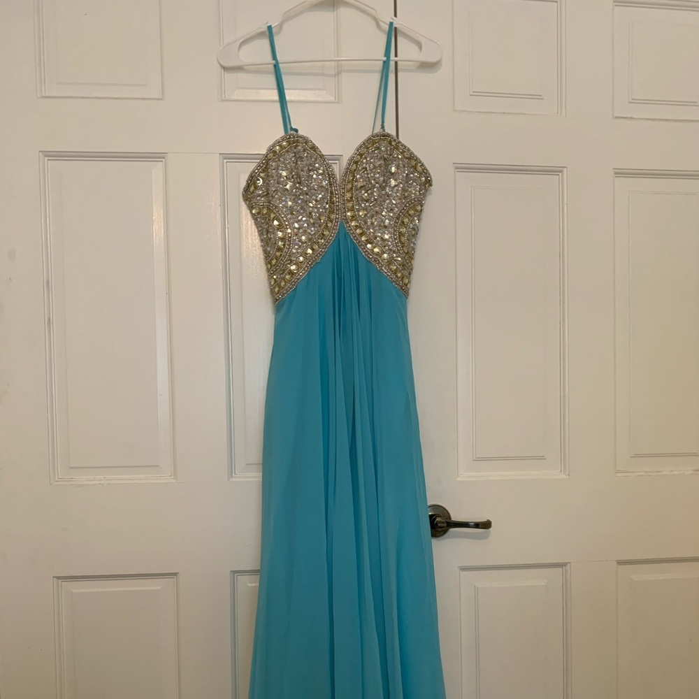 Flowy Prom/Evening Dress